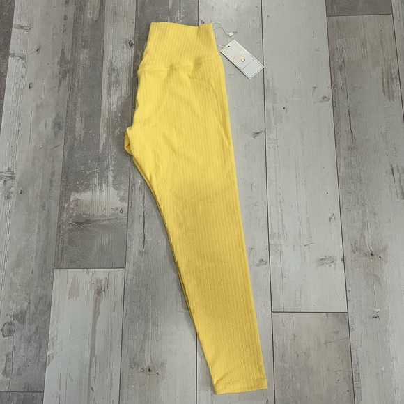 New with tags buff bunny yellow ribbed leggings - Picture 3 of 8